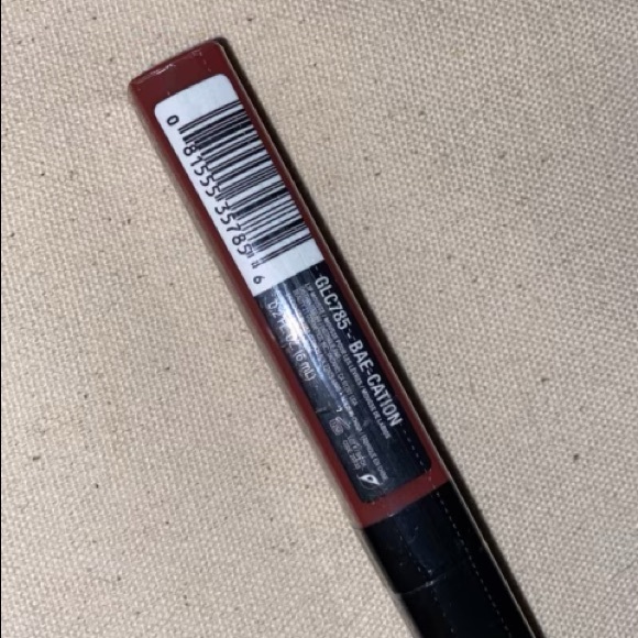 Makeup - Picture 5 of 5